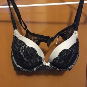 Victoria’s secret bra size 34 B